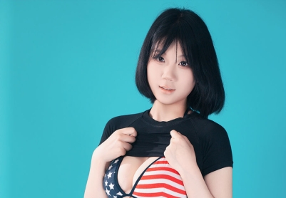 【私拍】独家发布，E+杯极品美胸少女“幼薇”约拍开始！