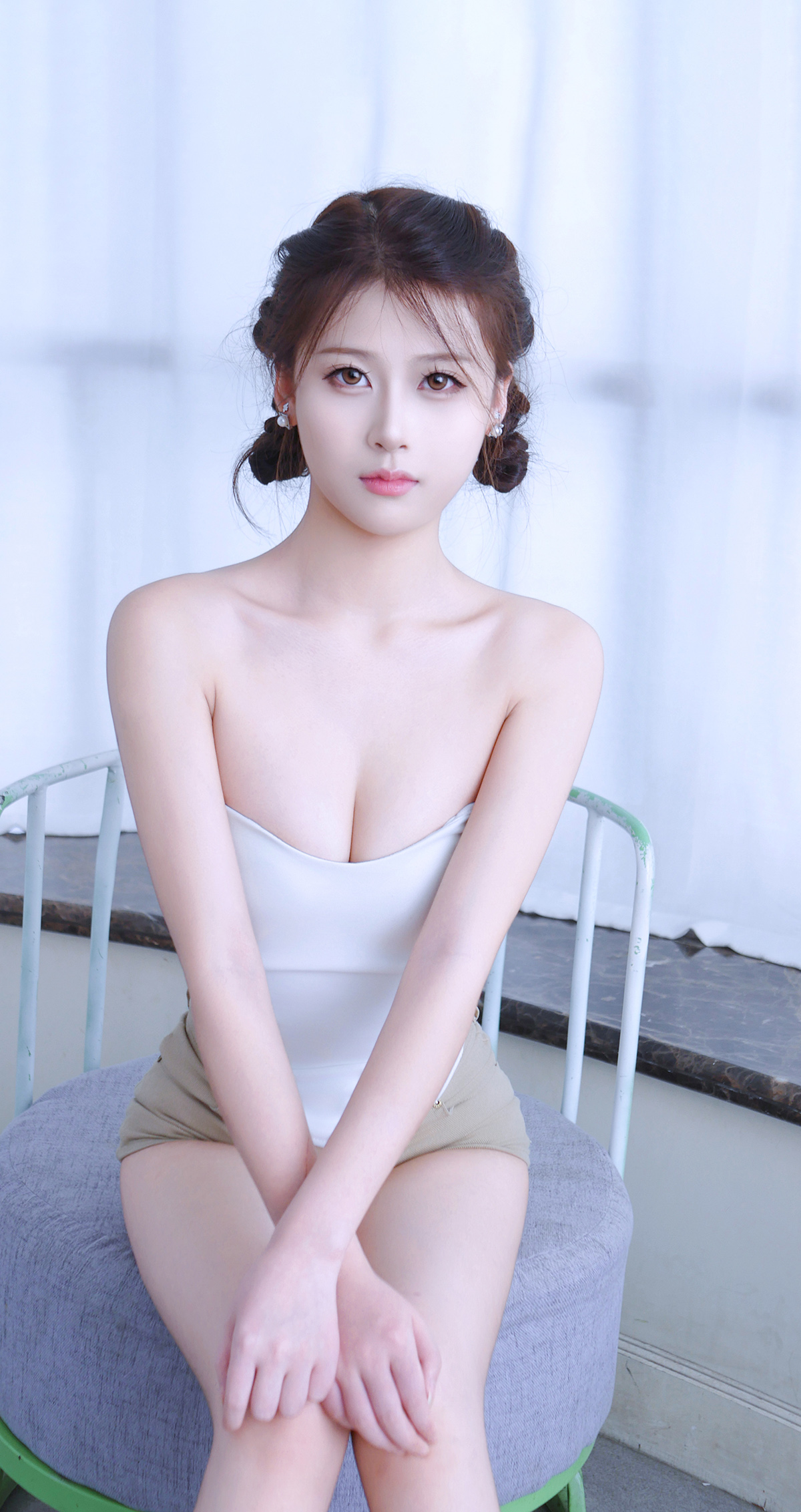 【私拍】极品美女回归，“盈盈”约拍开始！
