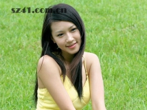 很可爱的邻家女孩