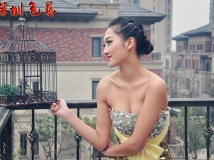 阳台赏鸟的靓模