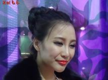 2012内衣展上的高挑模特