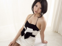 又一个绝色美女来了！